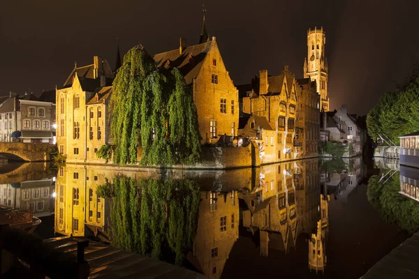 Brugge bij nacht — Stockfoto