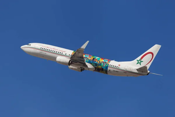 Royal Air Maroc Boeing 737-800 Alas de arte africano — Foto de Stock