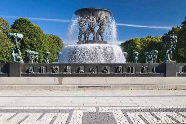 The Fountain at Vigeland Park in Oslo, Norway. — Stock Photo, Image