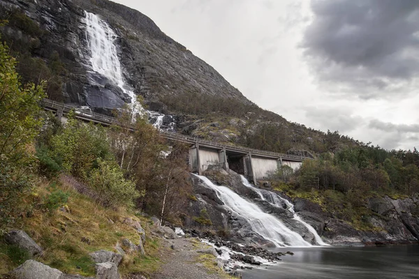 Langfoss Waterfall in Norway — Stock Photo, Image
