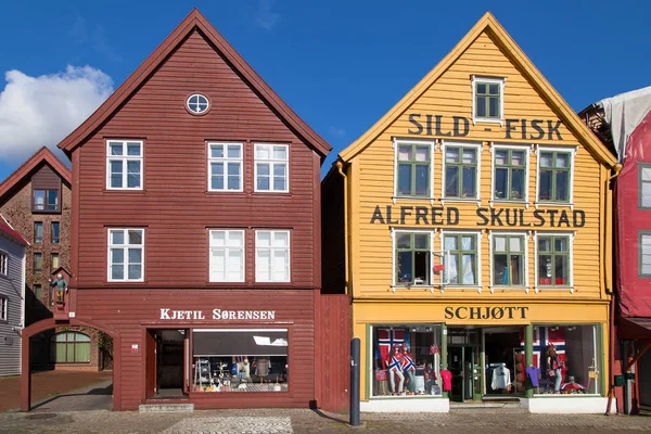 Bâtiments colorés de Bryggen — Photo