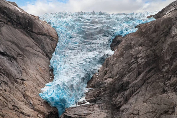 Frente de Gelo do Glaciar Briksdalsbreen — Fotografia de Stock