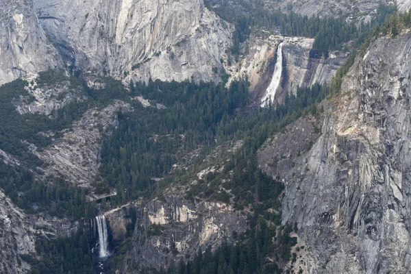 Cascate di Vernal e Nevada — Foto Stock