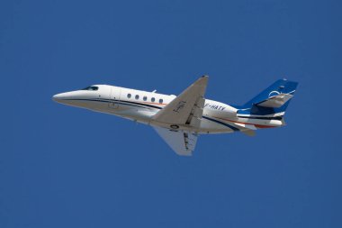 Şaşırtıcı jet Cessna 680a Citation Enlemi