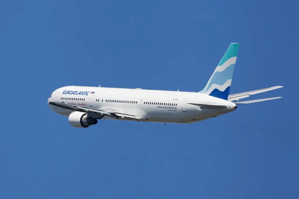 Euroatlantic Airways Boeing 767-300er Banking — Foto de Stock