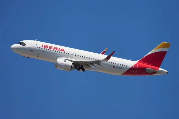 Iberia Airbus A320neo — Foto de Stock