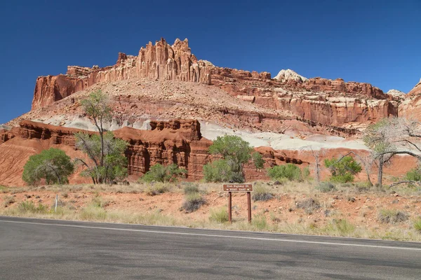 Abd Nin Utah Eyaletindeki Capitol Resifi Ulusal Parkı Ndaki Kale — Stok fotoğraf