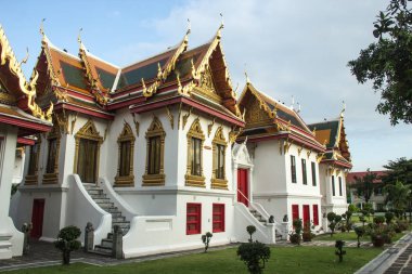 Wat Benchamabophit Dusitwanaram, Mermer Tapınak