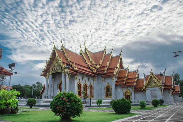 Wat Benchamabophit Dusitwanaram, Il tempio di marmo — Foto Stock