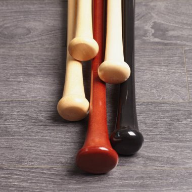 Amerikan ahşap beyzbol sopası kollar.