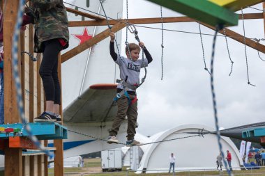 Tırmanma duvarı çocuk