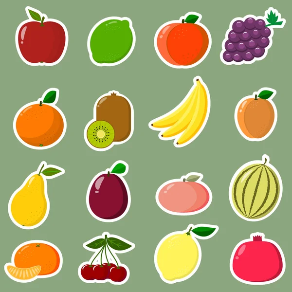 Іконки Наклейки з фруктами з білим контуром, в наборі на зеленому фоні . — стоковий вектор