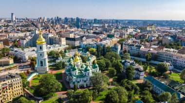 St Sophia Katedrali ve yukarıdan, Kiev cityscape, Ukrayna'nın başkenti Kiev şehir manzarası hava Üstten Görünüm