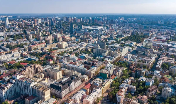 Kiev şehir manzarası yukarıdan, Kiev Merkezi şehir cityscape, Ukrayna'nın başkenti hava Üstten Görünüm — Stok fotoğraf