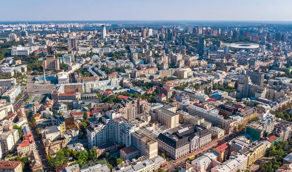 Vista aérea superior da cidade de Kiev skyline de cima, Kyiv centro da cidade cityscape, capital da Ucrânia — Fotografia de Stock