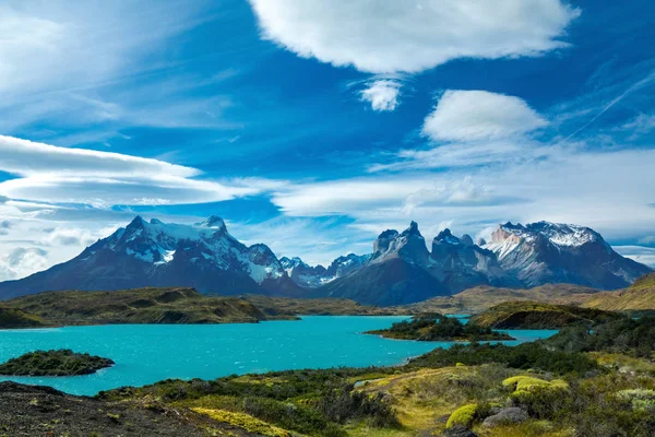 Pehoe Gölü Guernos Dağları Güzel Manzara Torres Del Paine Ulusal — Stok fotoğraf