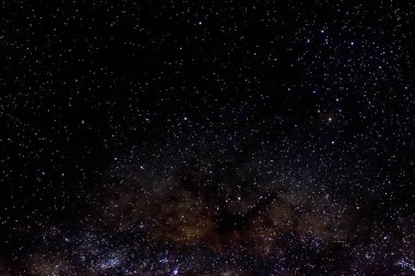 Yıldızlı arka plan siyah yıldız ve galaksi uzayın gökyüzü gece evren
