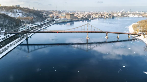 Översta Flygfoto Över Gångbron Park Vinter Floden Dnepr Och Podol — Stockfoto