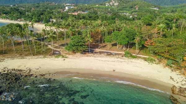 Vista Aérea Del Dron Playa Tropical Desde Arriba Mar Arena —  Fotos de Stock