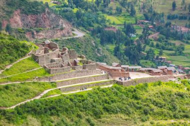 Kutsal Urubamba İnka Vadisi, Peru 'daki Antik İnka dairesel terasları
