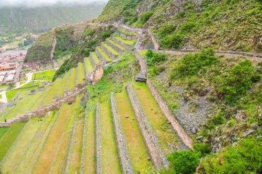 Kutsal Urubamba İnka Vadisi, Peru 'daki Antik İnka dairesel terasları