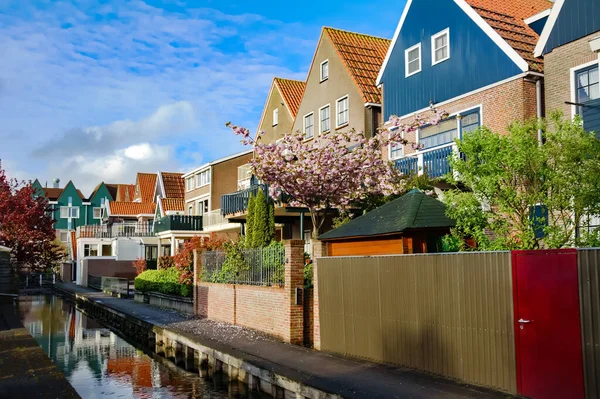 Typické Nizozemské Rodinné Domy Moderní Bytová Architektura Nizozemsku Holandsko — Stock fotografie