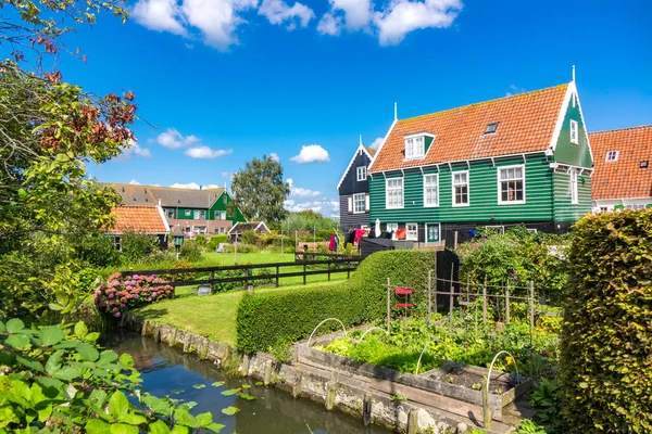 Marken Island Krásné Tradiční Rybářské Vesnice Domů Typické Holandské Krajiny — Stock fotografie