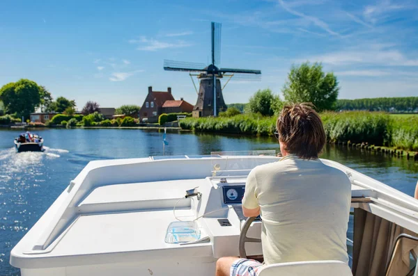 Férias Família Viagem Férias Verão Barco Barca Canal Homem Por — Fotografia de Stock