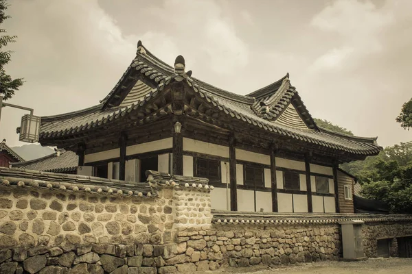 Antigua casa coreana . — Foto de Stock