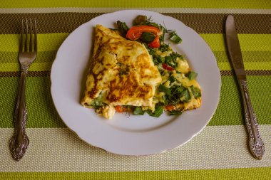 Omletli tabak..