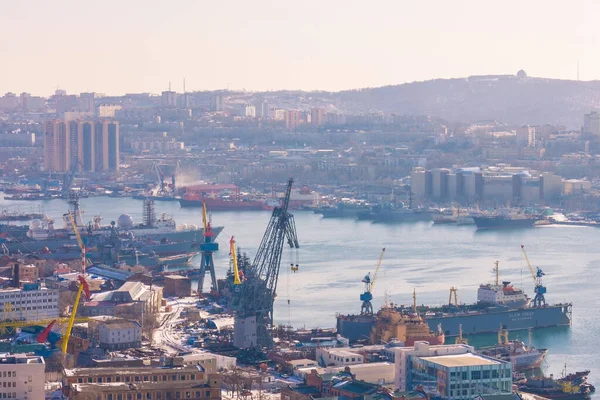 Ships in the city port. — 스톡 사진