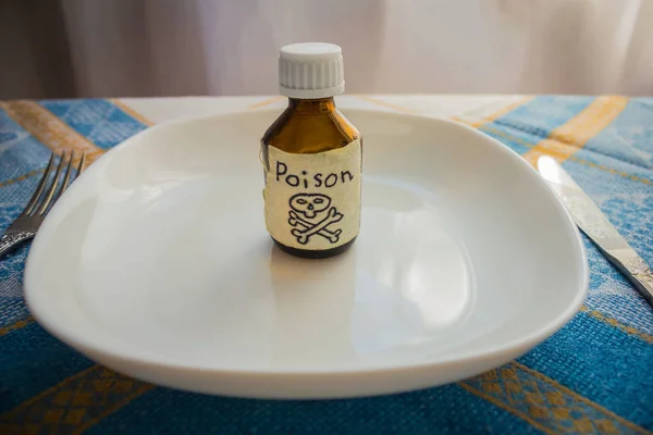 Brown Glass Bottle Vintage Label Skull Bones Inscription Poison Table — Stock Photo, Image