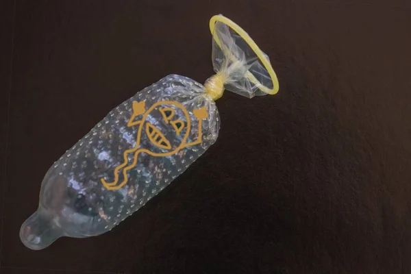 Sperma Dalam Kondom Tidak Ada Cara Untuk Keluar Mengendalikan Situasi — Stok Foto