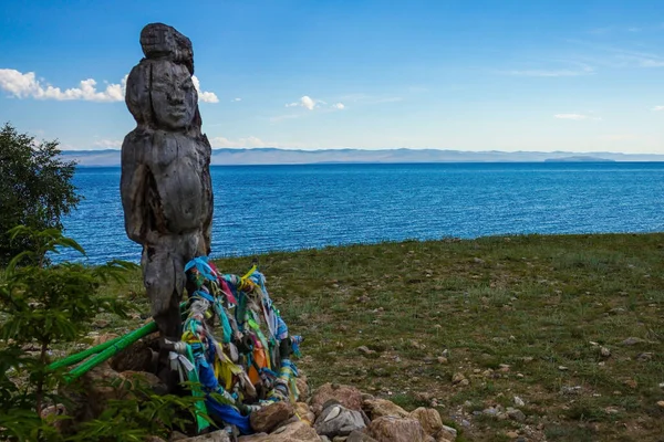 Una Figura Madera Orilla Del Lago Baikal Lugar Ritos Antiguos —  Fotos de Stock
