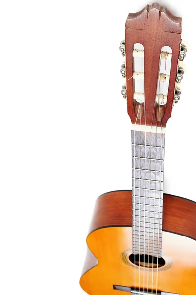 Guitare acoustique classique isolée — Photo