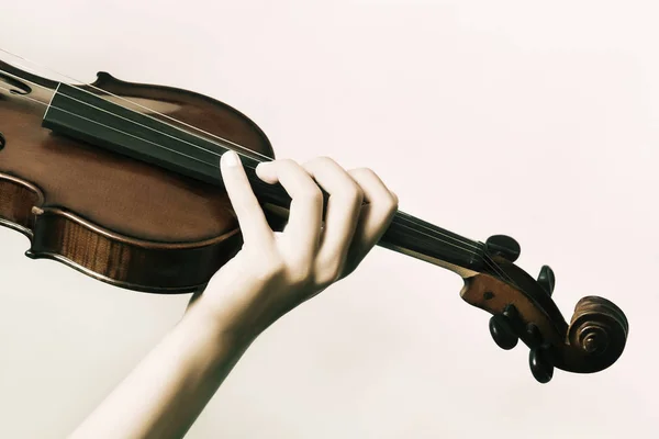 Violin närbild händer violinist — Stockfoto