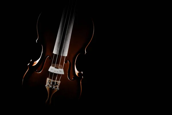 Viool close-up geïsoleerd. Klassieke muziekinstrumenten voor orkest — Stockfoto