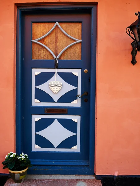 Traditional colorful front door Denmark — Stock Photo, Image