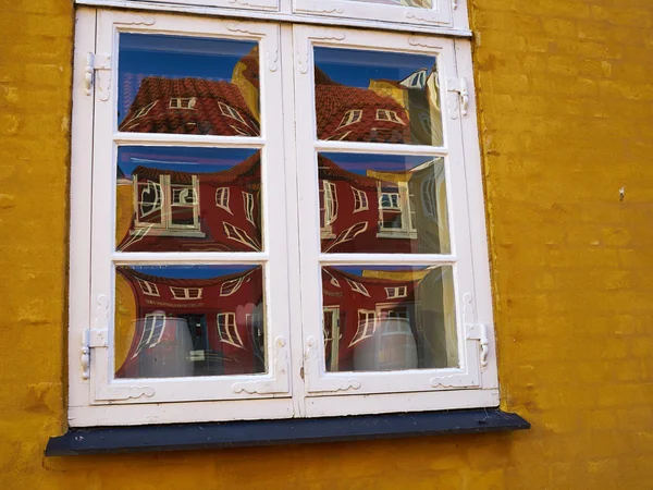 Kleurrijke oude traditionele huizen Denemarken — Stockfoto