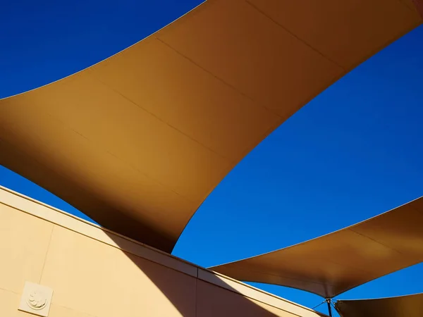 Árbol de pérgola de diseño moderno hecho con tela —  Fotos de Stock