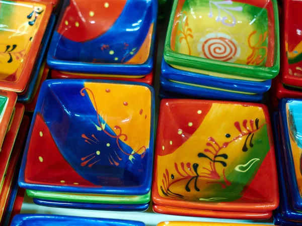 Geleneksel renkli İspanyol seramik seramik İspanya