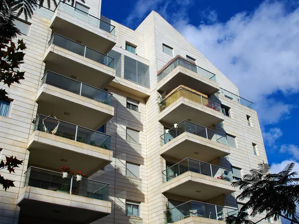 Moderne luxe appartementen condominium — Stockfoto