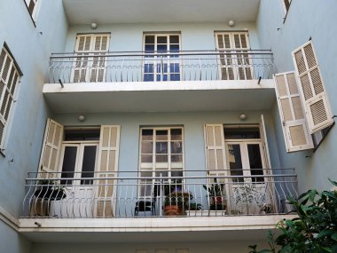 Klasik bauhaus tarzında eski ev