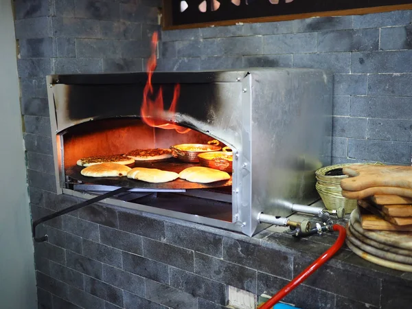 Cozimento Pita Manakishin Forno Simples Comida Tradicional Cozinha Árabe — Fotografia de Stock