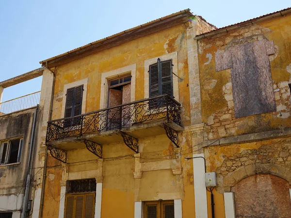 Старый Стареющий Традиционный Таунхаус Paphos Cyprus Недвижимость Города Скрытые Возможности — стоковое фото