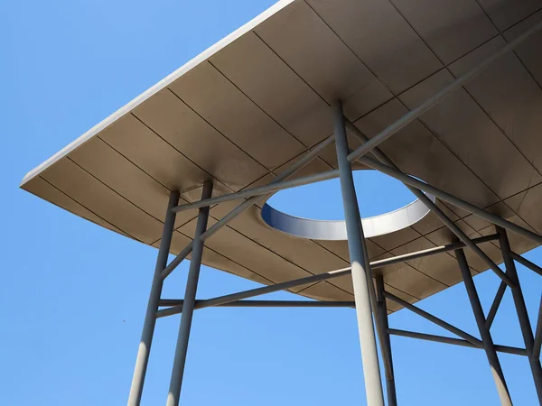 Modern Futuristic Design Metal Pergola Arbor Clear Blue Sky Left — Stock Photo, Image