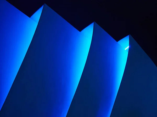 Detaily Moderní Abstact Architektury Střecha Nové Budovy Modrým Světlem — Stock fotografie