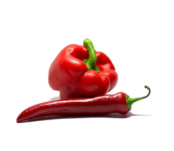 Bell pepper and chili pepper isolated on white. food, object. — Stock Photo, Image