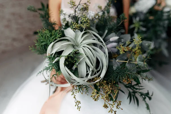 Bouquet de casamento verde incomum sem flores — Fotografia de Stock