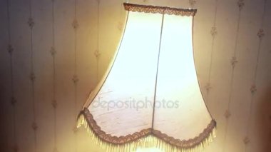 Uğursuz bir lamba yanıp sönen